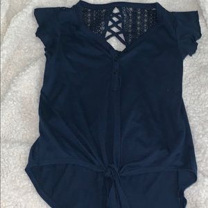 💕Blue ruffled sleeved shirt (comes with clips)💕